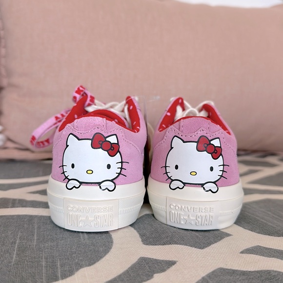 CONVERSE Hello Kitty one star suede PINK - Picture 1 of 10
